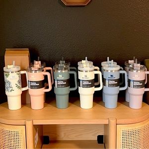 Stanley Adventure Quencher Travel Tumbler mug NEW